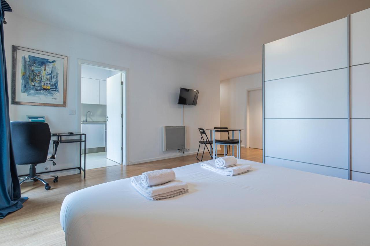 Bright & Comfy Flat In Lisbon By Lovelystay Exterior photo